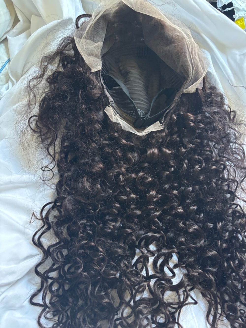 Voluminous Curly Wig for Women - Dark Brown - Picture 5 of 5